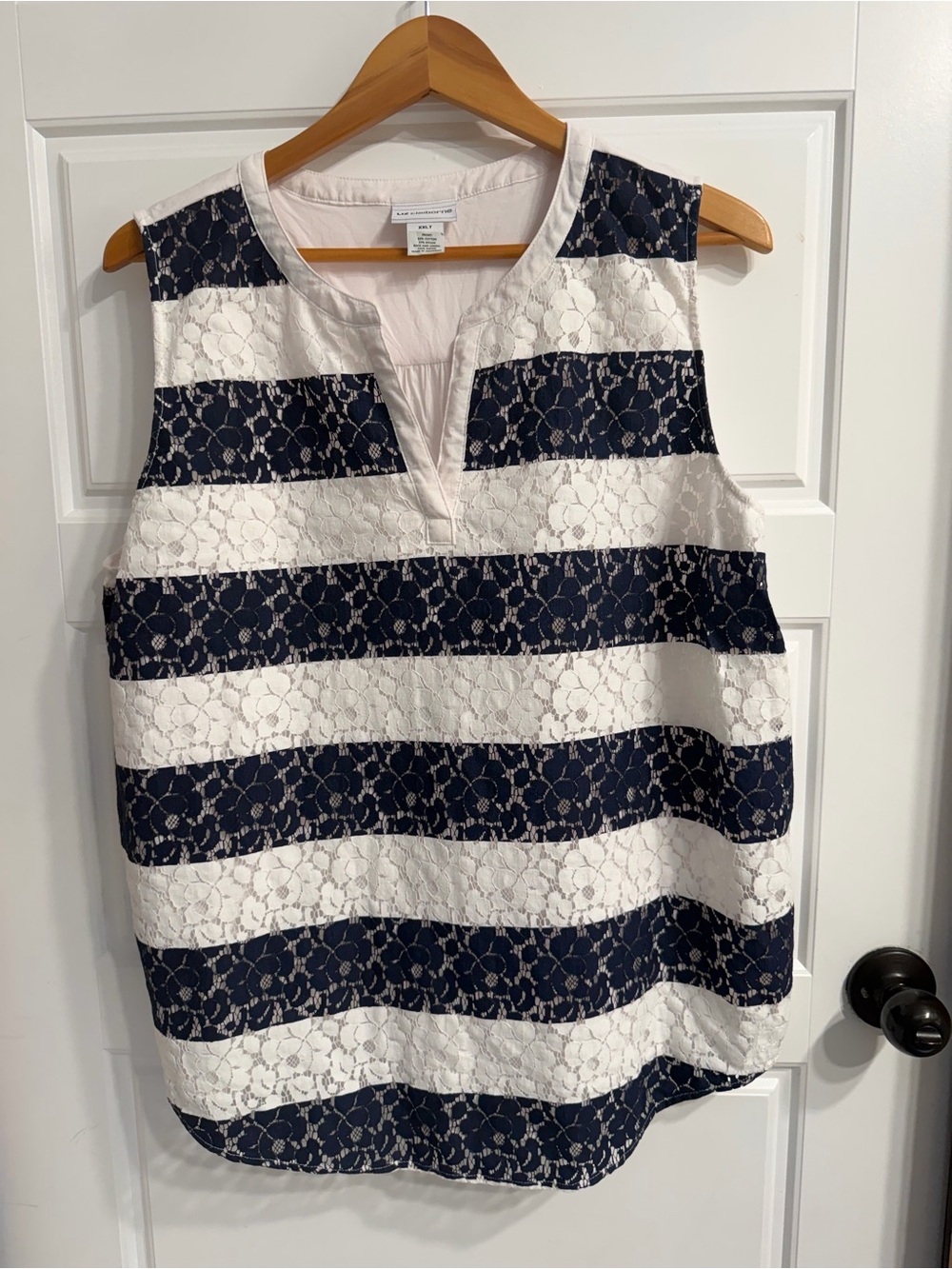 Liz Claiborne Navy and White Lace Stripe Tank